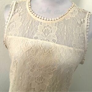 Paper + Tee Women’s Ivory Crochet Lace Sleeveless Mesh Blouse Size Large Lining